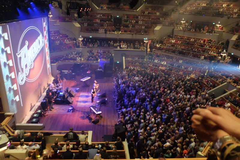 America - TivoliVredenburg